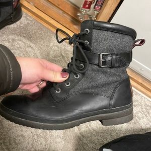 Ugg Kelsie boots size 7